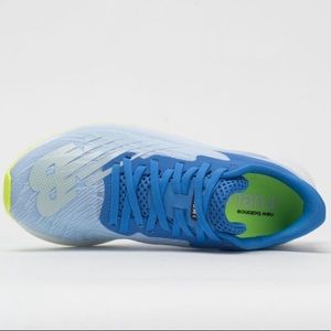 New Balance Women’s FuelCell Prisms Size 9